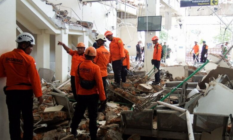 Indonésia: número de mortos no terremoto chega a 100 mil