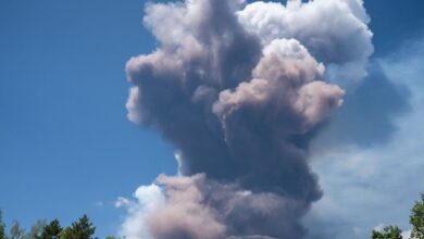 Erupção do Etna prolonga fechamento de aeroporto na Sicília