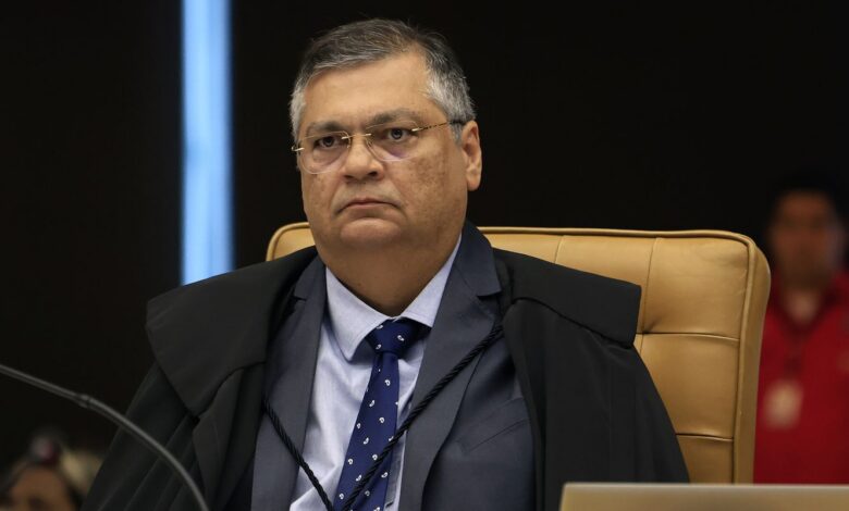 Flávio Dino autoriza novo inquérito da PF para investigar Lulinha