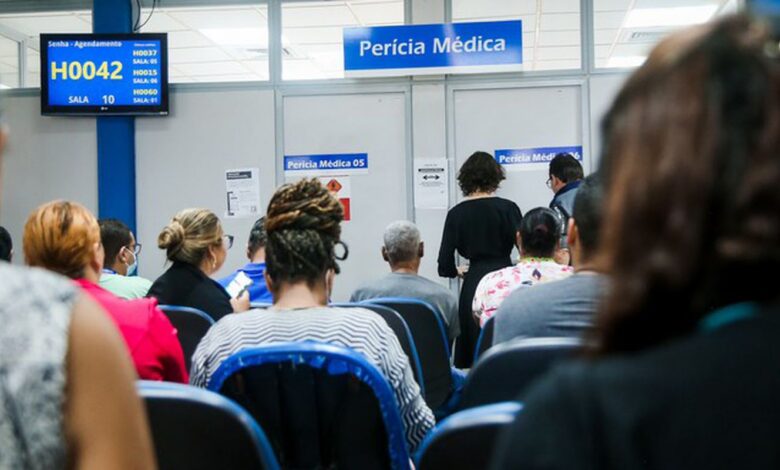 Fila de espera do INSS cai para 1,2 milhão de requerimentos