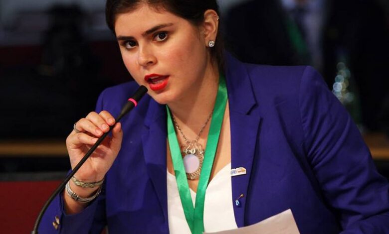 Brasileira defende mais influência dos jovens nas decisões da COP17