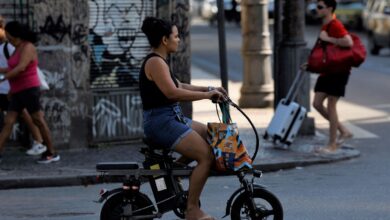Fenômeno das bikes elétricas é tema do Caminhos da Reportagem