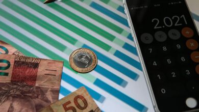 Pela 1ª vez desde março, mercado reduz expectativa para Selic em 2026