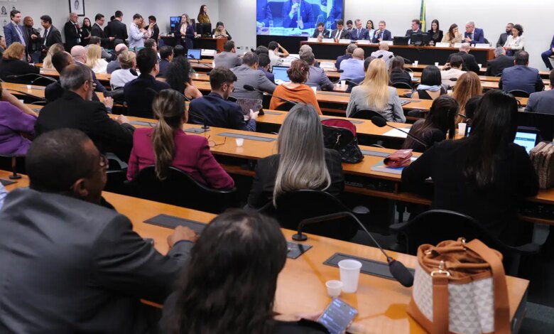Câmara instala comissão sobre PEC da redução da maioridade penal