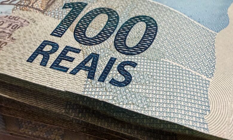 Mercado mantém estáveis projeções para inflação, juros, PIB e dólar