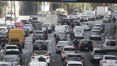 Com greve de ferroviários, usuários de trens enfrentam trânsito em SP