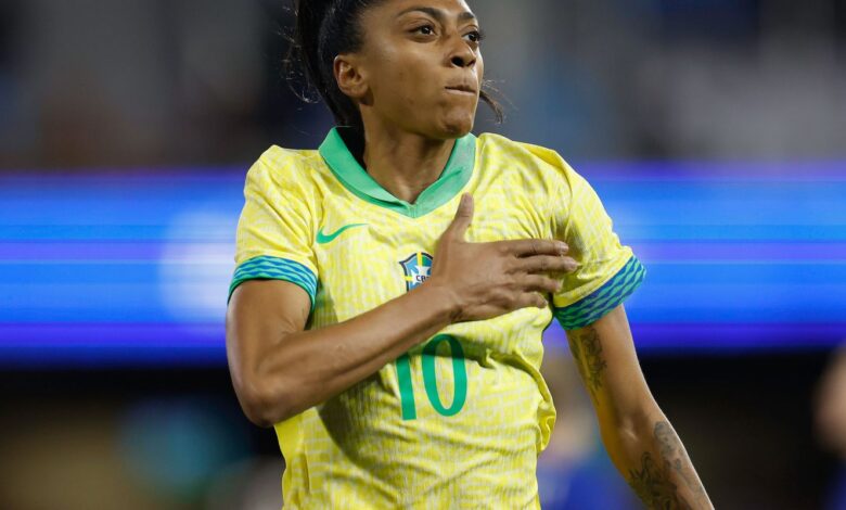 Barça anuncia Kerolin com valor recorde no futebol feminino brasileiro