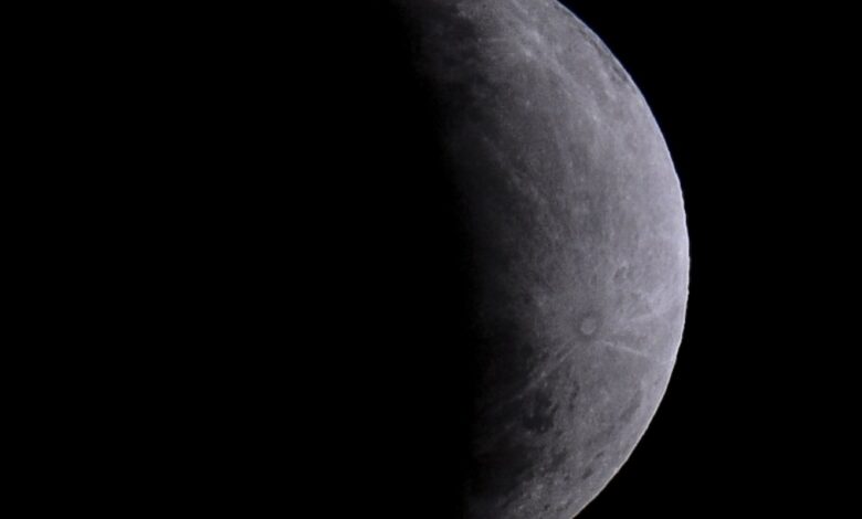 Eclipse parcial da Lua nesta quinta-feira será visto em todo o Brasil
