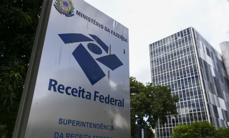 Receita arrecada R$ 3,1 bilhões com IR sobre dividendos