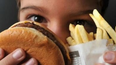 Controle do colesterol deve começar na infância, alerta cardiologista