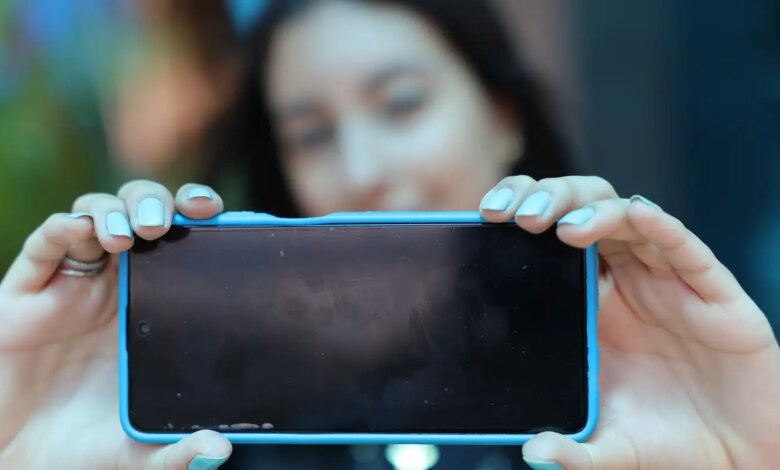 Estudo mostra adolescentes cientes de que internet precisa melhorar