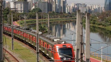 Greve de trens em SP causa congestionamento de mais de 2 mil km 