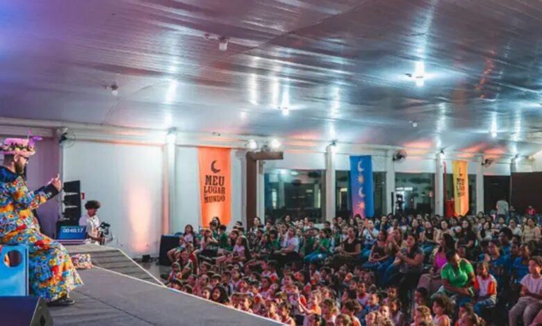 Calila das Mercês lança livro e celebra literatura feita no interior