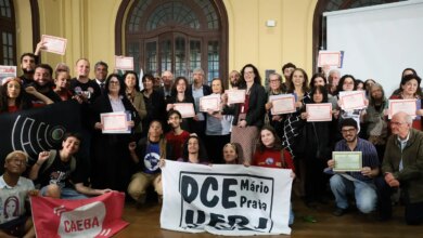 UFRJ homenageia vítimas da ditadura com diplomas póstumos