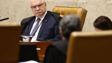 Fachin desmarca julgamento sobre atuação de Mendonça no caso Master