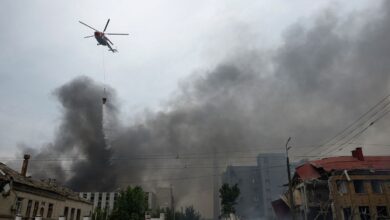 Rússia ataca Kiev após breve pausa para visita de enviados dos EUA