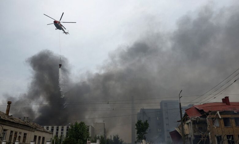Rússia ataca Kiev após breve pausa para visita de enviados dos EUA