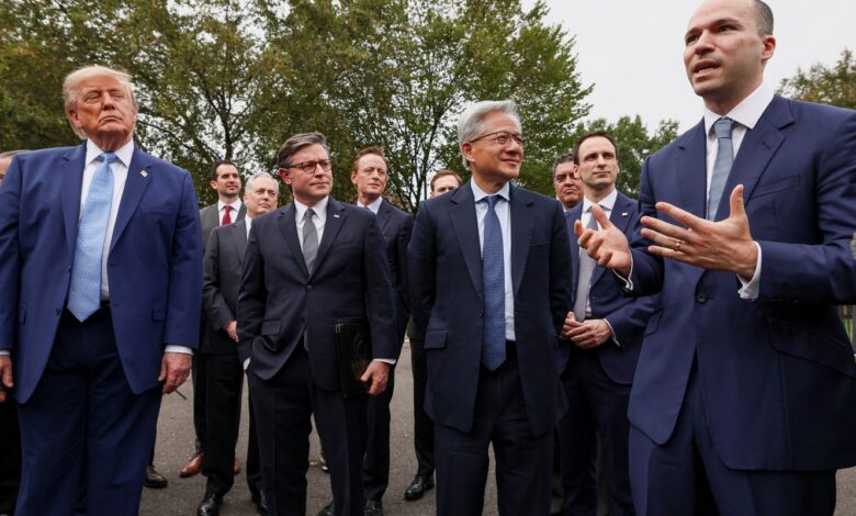 Trump anuncia autorregulação da IA por bigtechs em meio a temor social