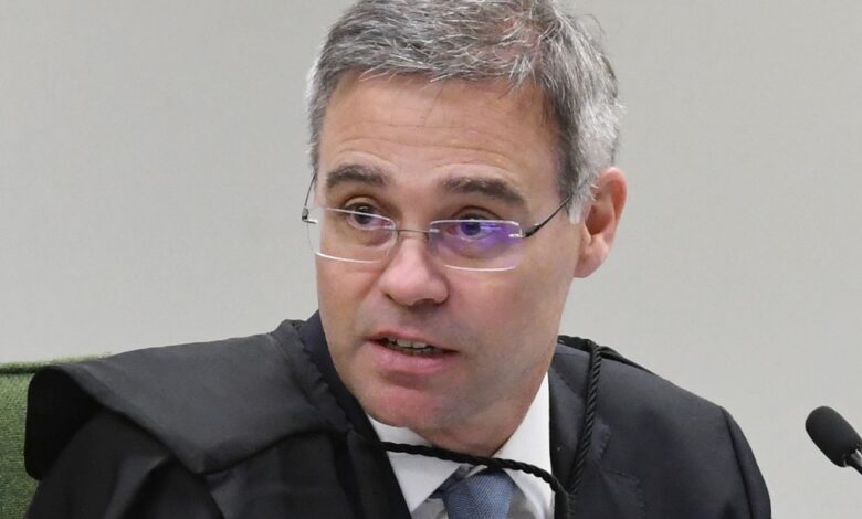 Mendonça usou pedido do partido Novo para afastar diretor-geral da PF