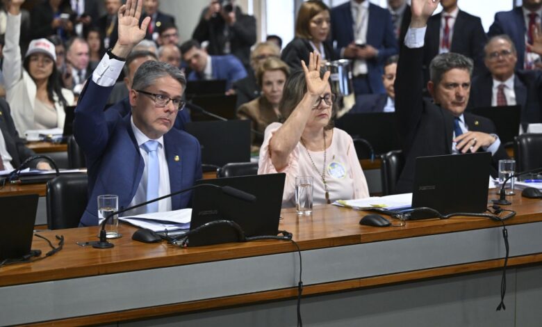 CCJ do Senado aprova texto-base da PEC da Segurança Pública