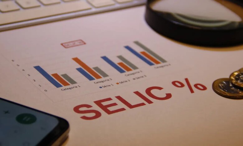Mercado reduz projeção da Selic para 13,50%