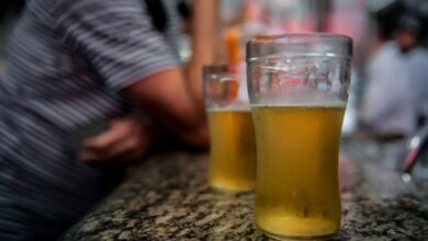 Álcool e cigarro podem causar cegueira, alertam especialistas
