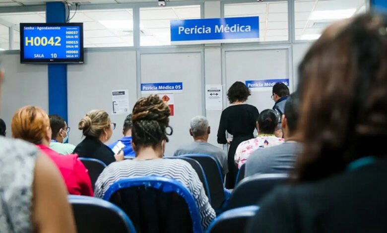 Ministro da Previdência anuncia o fim da fila de espera no INSS