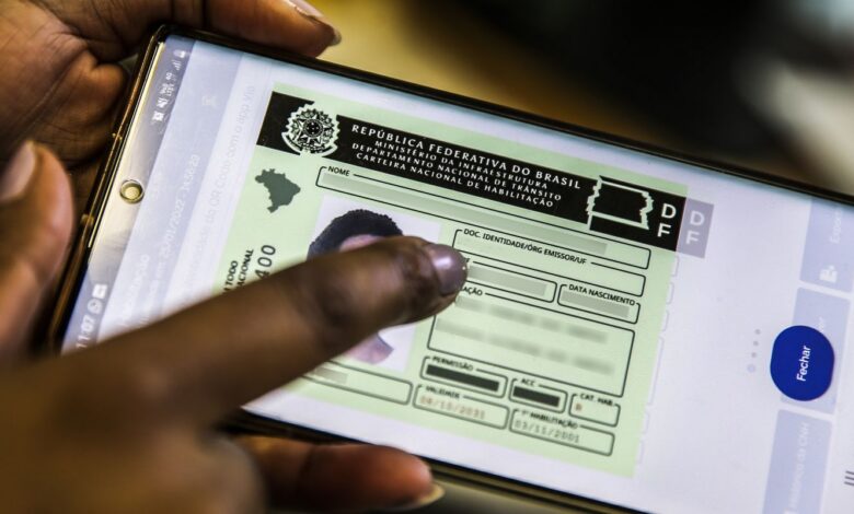 CNH vencida entre junho e setembro tem validade extra até dezembro