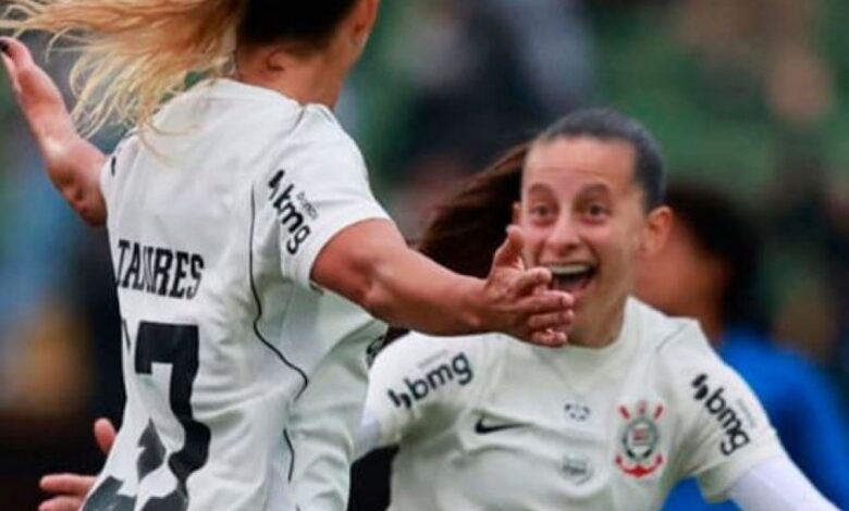 Brasileiro Feminino: Corinthians vai às semifinais e enfrenta o Bahia