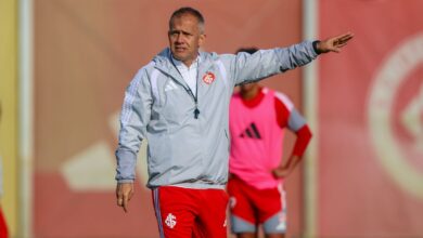 Internacional contrata técnico Eduardo Baptista até o fim da temporada