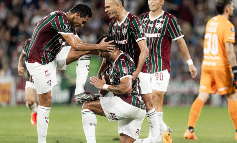 Fluminense bate Platense e abre vantagem nas quartas da Libertadores
