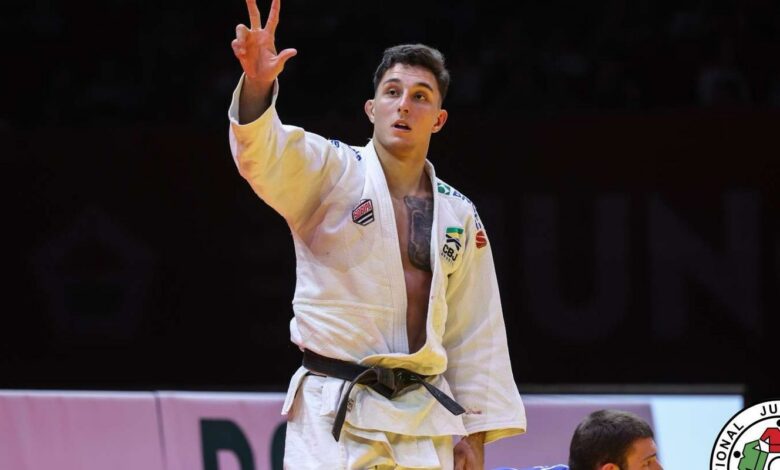 Guilherme Schimidt é ouro e país fecha Grand Slam de judô com 3 pódios