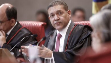 Presidente do TSE reclama de interferência em decisões da Corte