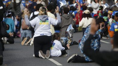 Evangélicos são alvo de disputa, mas rejeitam uso eleitoral de igrejas
