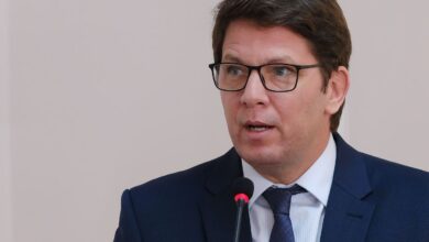 Dino aponta indícios de liderança de Mário Frias em desvio de emendas