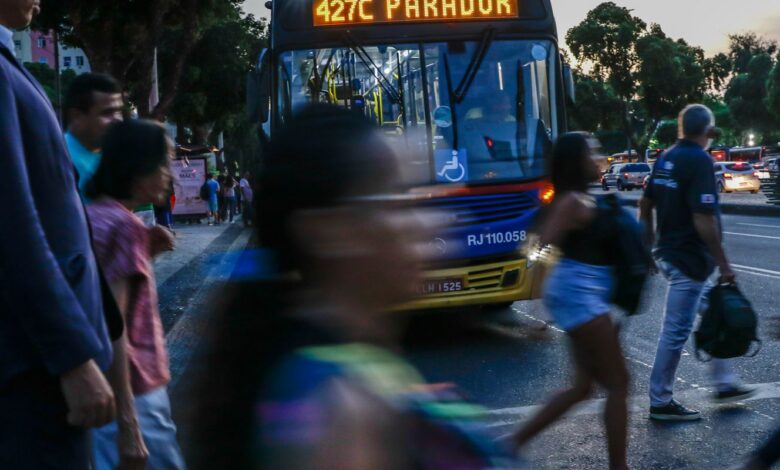 Pesquisa aponta que solidão e exaustão ampliam abstenção nas urnas