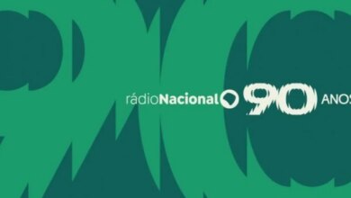Rádio Nacional celebra 90 anos com transmissões de momentos marcantes