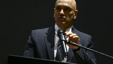 "Inconstitucional e ilegal", diz Moraes sobre investigação de Mendonça