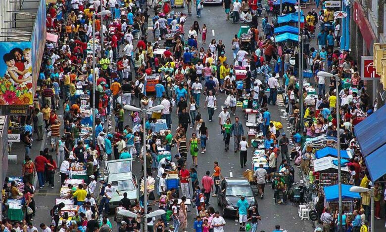 MPSP recomenda intervenção na Feira do Brás por causa de dívida