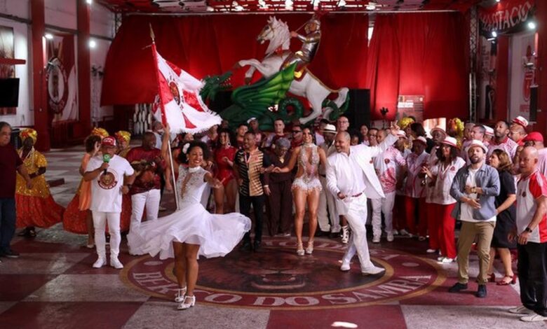 Rádio Nacional lança clipe para celebrar seus 90 anos