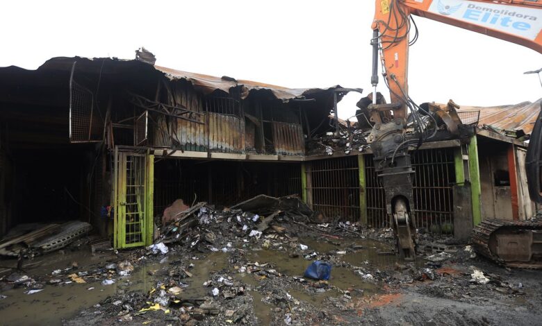 Ceagesp constrói estrutura provisória para atingidos por incêndio