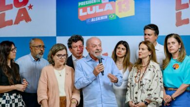 Lula celebra avanço do fim da 6x1 e defende investimento público