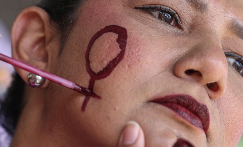 Aumentam agressões políticas em mês de luta contra violência à mulher
